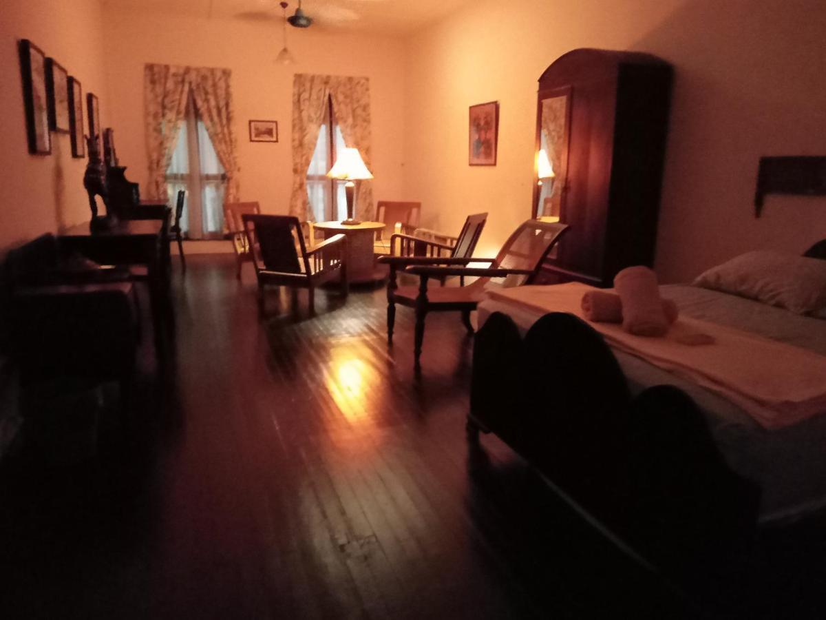 Colin'S Place Malacca ภายนอก รูปภาพ